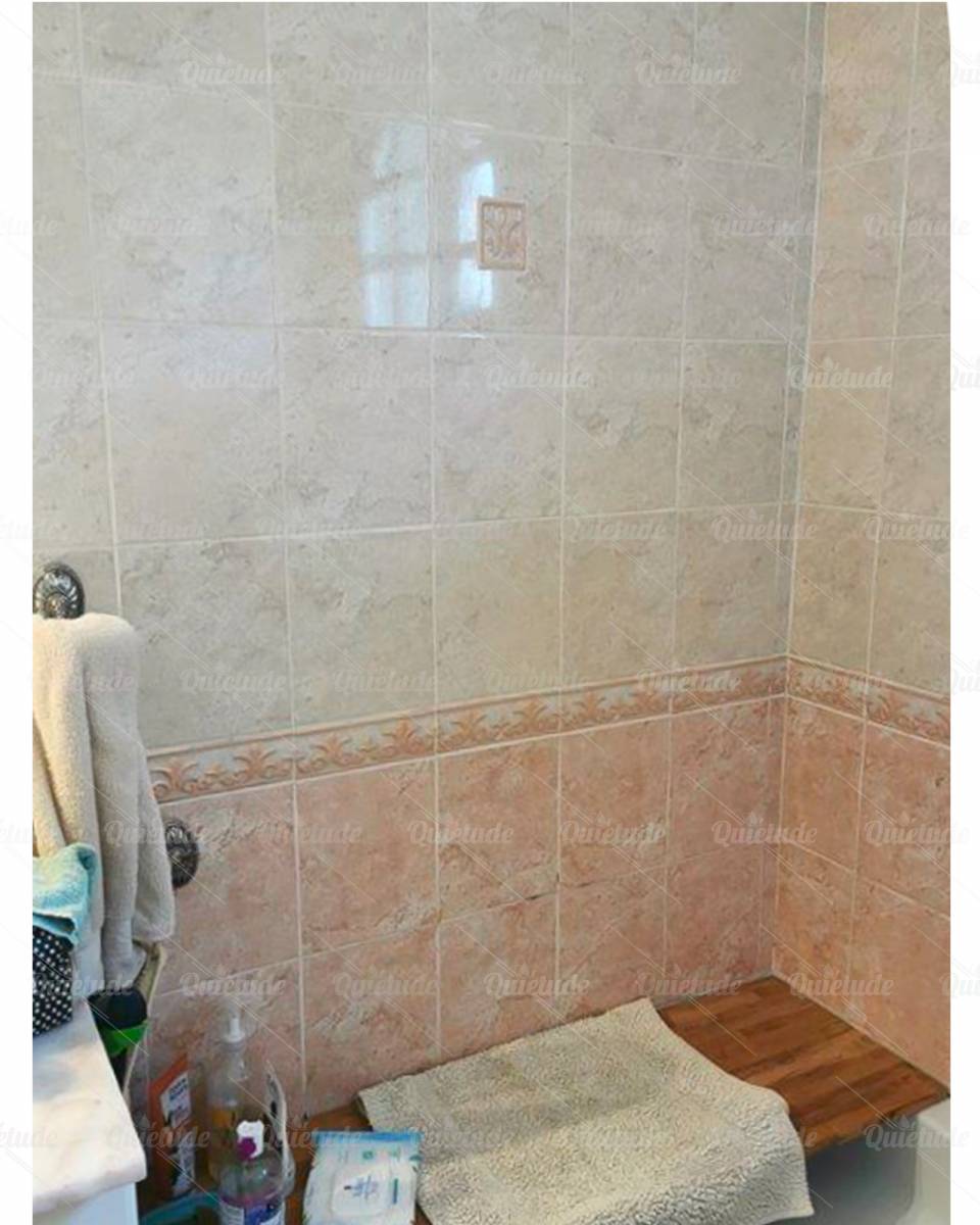 REMPLACEMENT D'UNE BAIGNOIRE EN DOUCHE SÉCURISÉE À CABRIÈS (13)