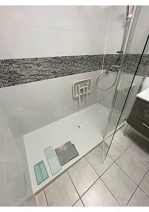 RÉNOVATION DE SALLE DE BAIN COMPLÈTE À SAINT-JUST SAINT-RAMBERS (42)