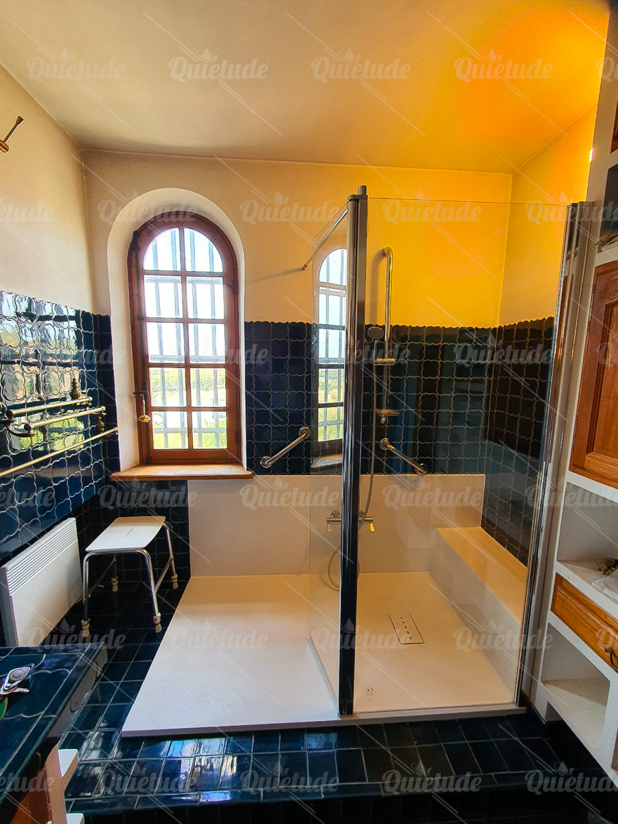 REMPLACEMENT D'UNE BAIGNOIRE EN BELLE DOUCHE SÉCURISÉE À NICE (13)