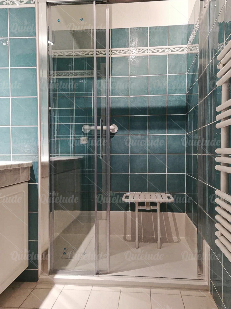 RÉNOVATION ET AGRANDISSEMENT D'UNE DOUCHE SÉCURISÉE À MARSEILLE (13)