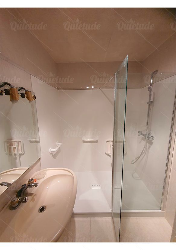 TRANSFORMATION D'UNE DOUCHE EN DOUCHE SÉCURISÉE À MARSEILLE (13)